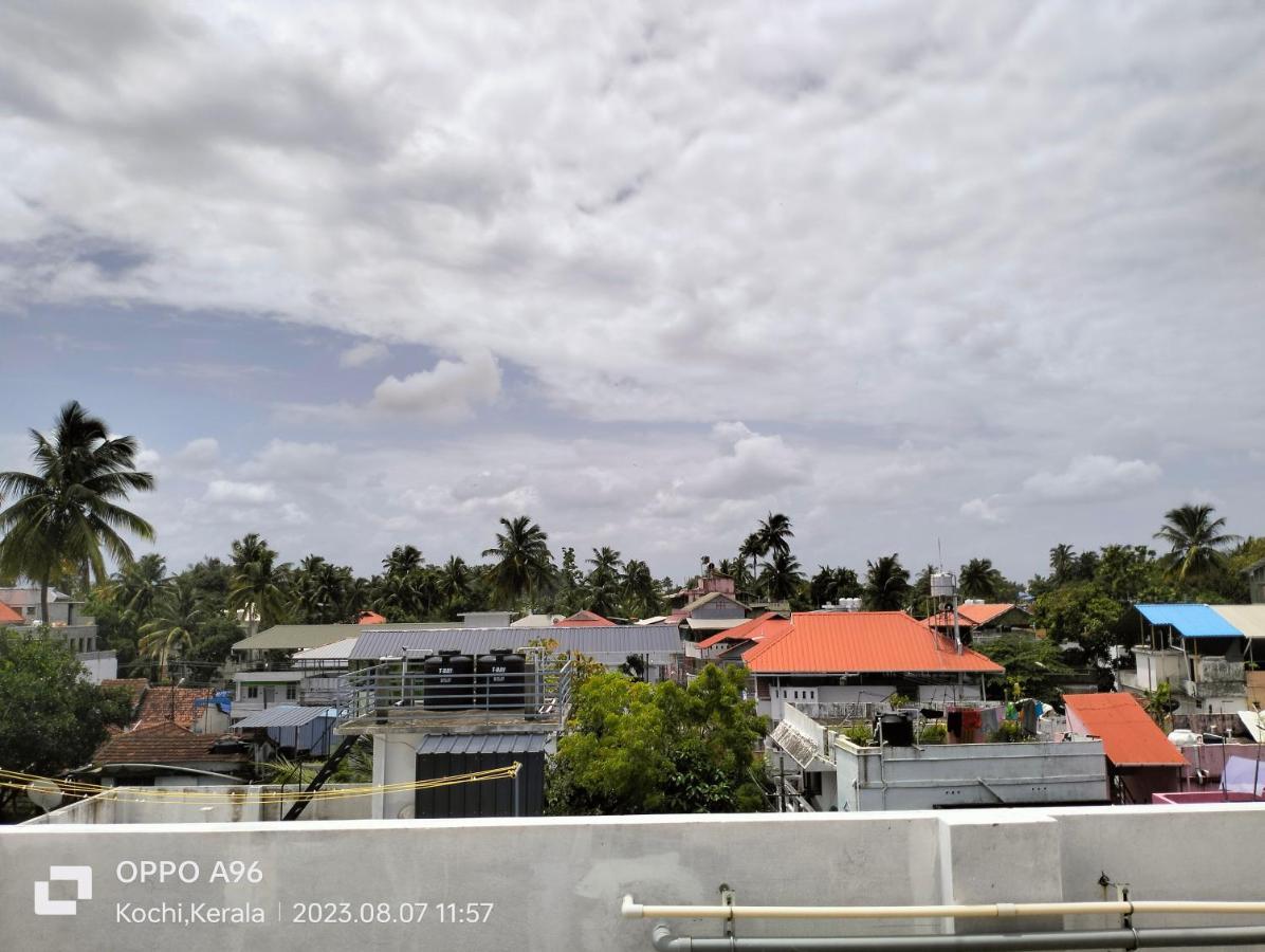 Guestland Homestay Kochi エクステリア 写真