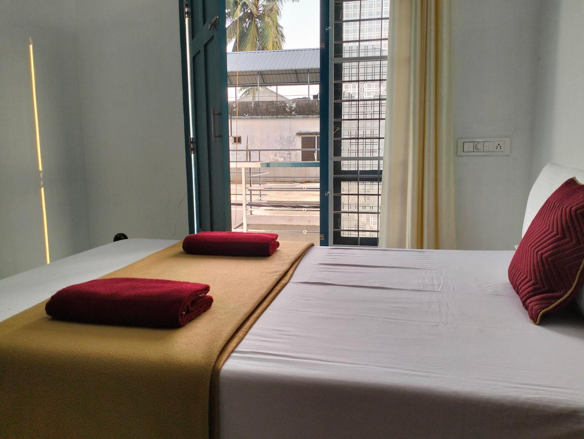 Guestland Homestay Kochi エクステリア 写真
